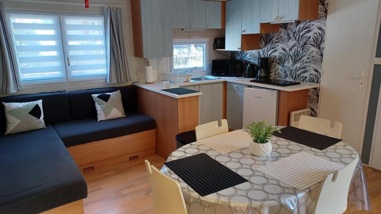 Mobilhome Lac De Guerledan Caurel  Luaran gambar